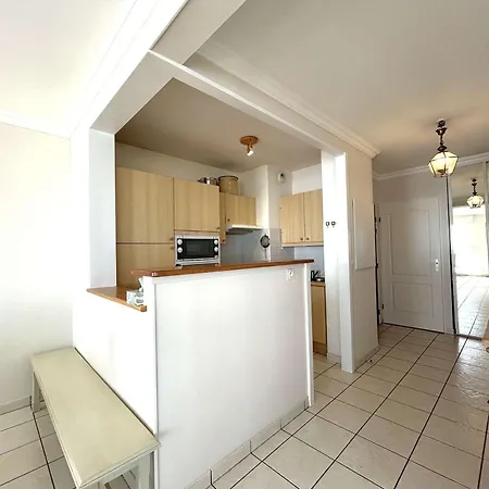 Appartement 3 Pieces - 5 Couchages, Idealement Situe Pres Plage, Centre - Fr-1-245-213 *