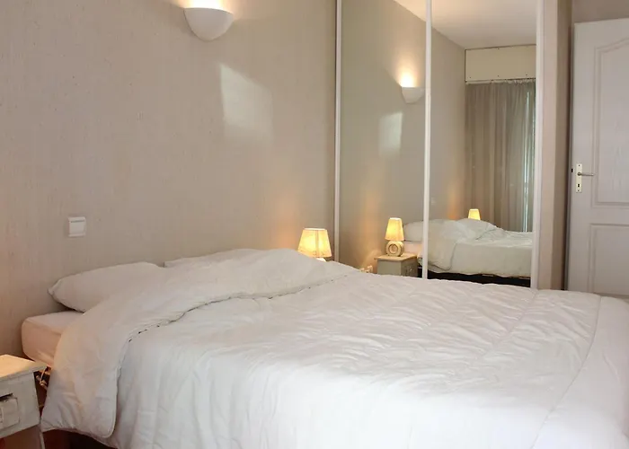 3 Pieces - 5 Couchages, Idealement Situe Pres Plage, Centre - Fr-1-245-213 Appartement