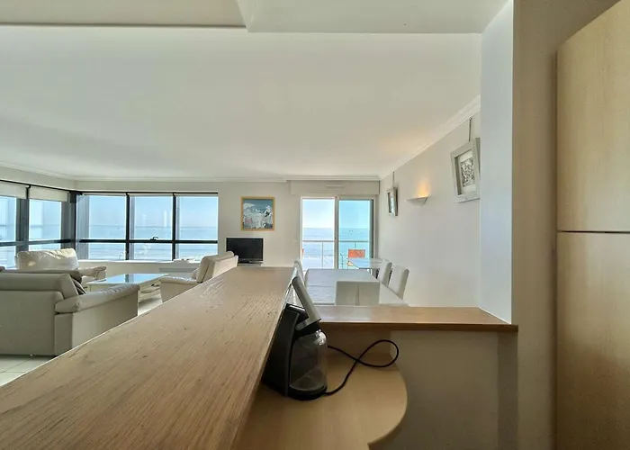 3 Pieces - 5 Couchages, Idealement Situe Pres Plage, Centre - Fr-1-245-213 Appartement *