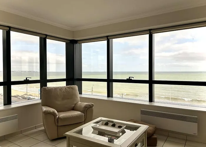 3 Pieces - 5 Couchages, Idealement Situe Pres Plage, Centre - Fr-1-245-213 *